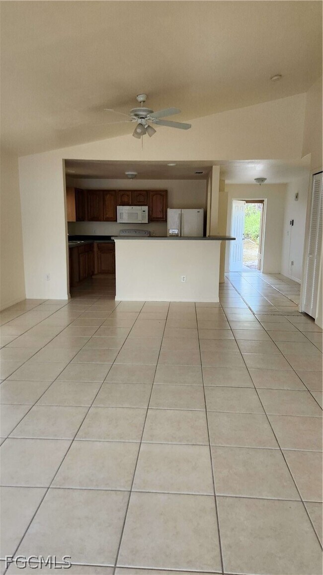 Photo - 2147 Fairway Dr