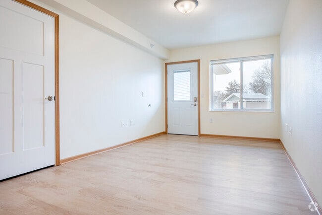 1BR, 1BA - 700SF - Living Room