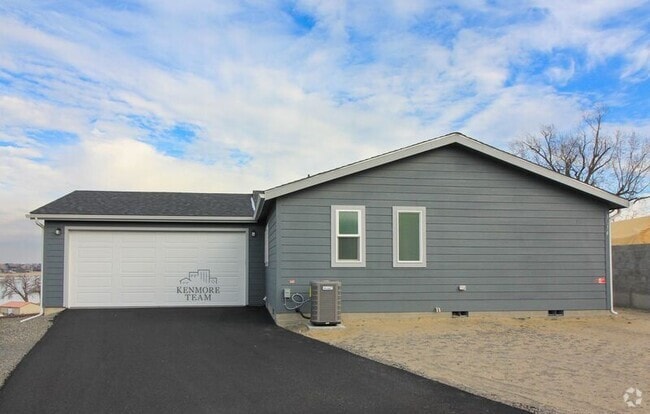 Building Photo - 1214 N Morain Loop Rental