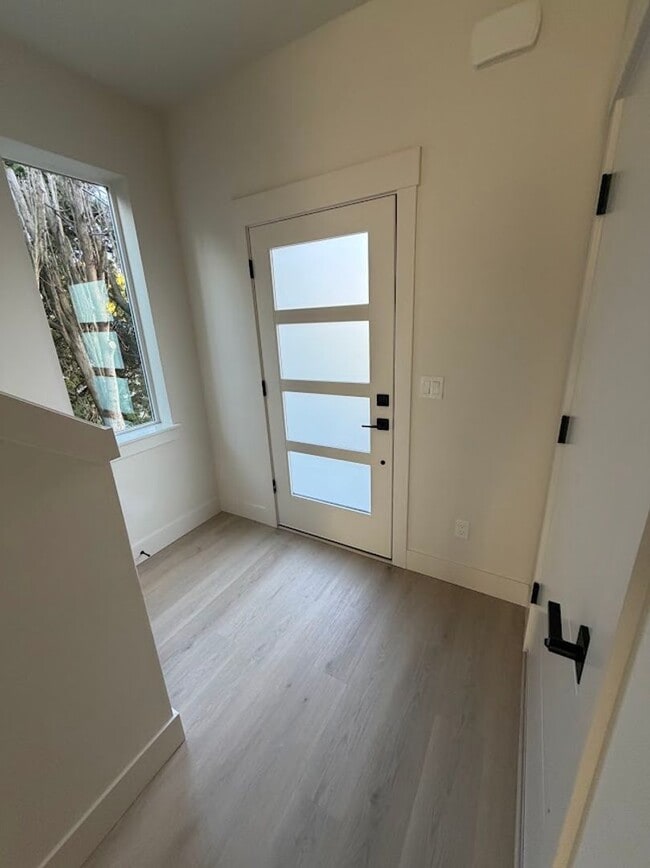 Photo - Elvira Place Unit 4847 Elvira Place N