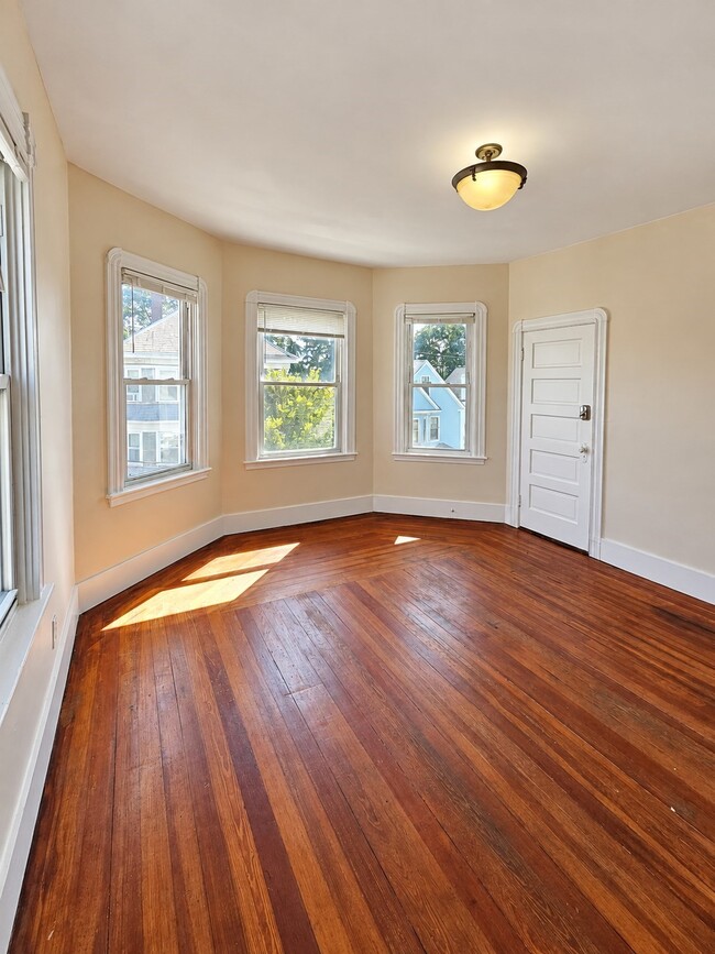 345 Earle St Unit 3