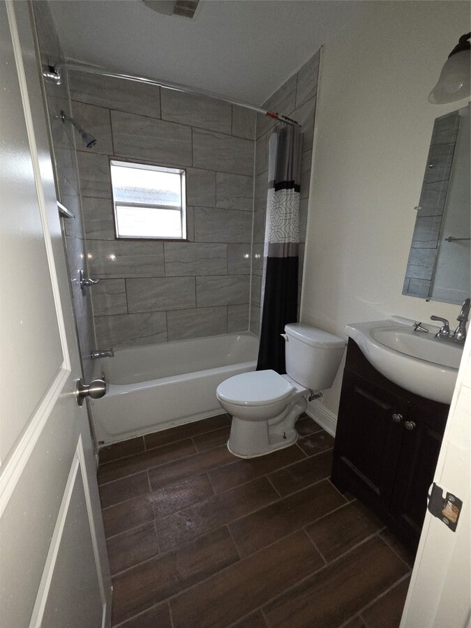 Photo - 7902 Hudson St