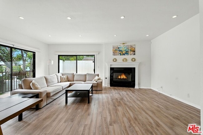 Photo - 1434 19th St