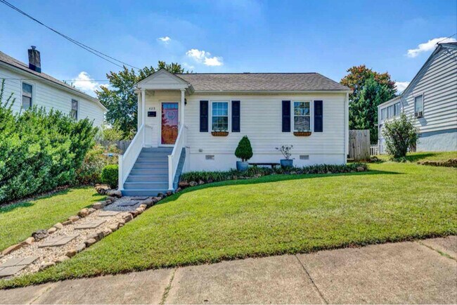 Photo - 439 Cedar Bluff Ave SE