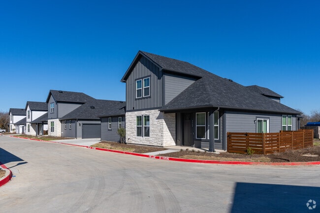 Building Photo - Canvas at Grand Prairie