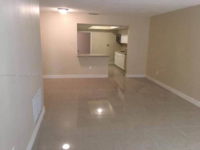 Photo - 19134 NW 2nd Ct Unit 2