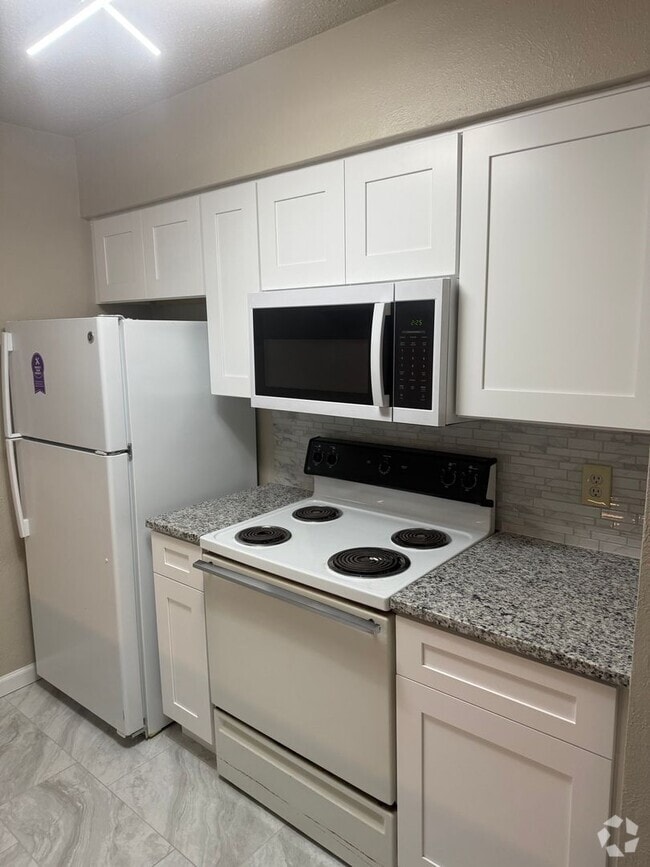 Building Photo - Charming 1BR Townhome in Fort Worth