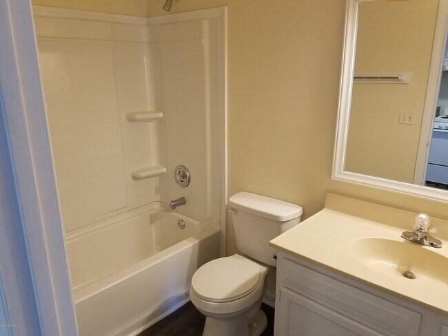 Photo - 4752 Seahawk Sq Unit 5