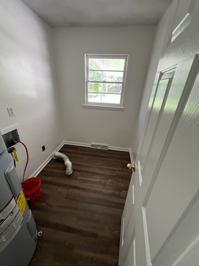 Photo - 1103 Hickory St