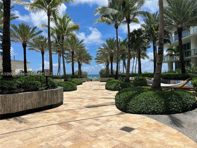 6799 Collins Ave Unit 1501