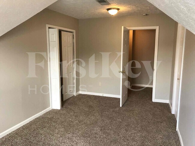 Photo - 7945 Weathers Ct