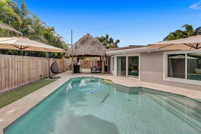 Photo - 470 SE 4th Ct