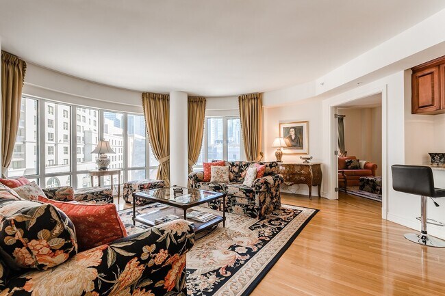 Photo - 2000 Drummond St Unité 401