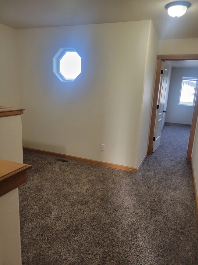 Photo - 342 Adeline Dr
