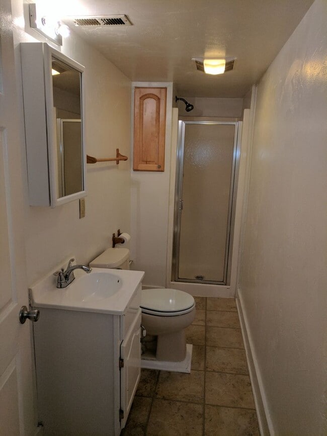 Photo - Cozy 2 Bedroom Apartment with Backyard Patio and Central Air Conditioning in South Side, Pittsbur... Unit 1