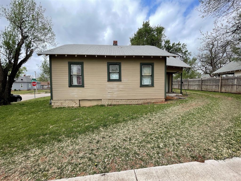 Photo - 1801 E Park Pl