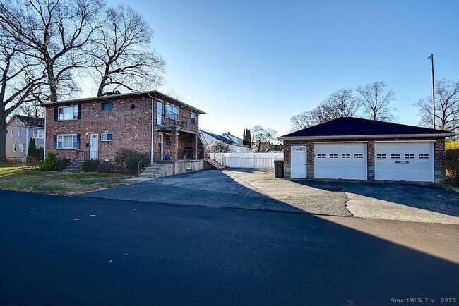 Photo - 139 Phyllis Dr