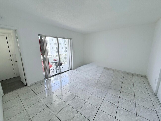 Photo - 1340 Lincoln Rd