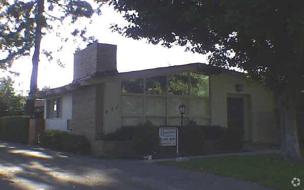 Photo - 411-415 S Baldwin Ave