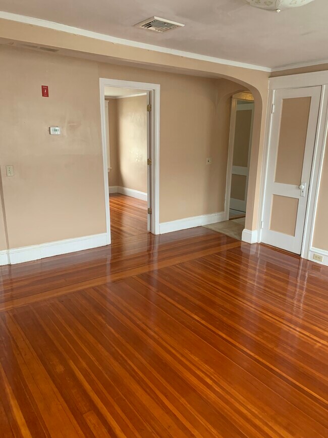 Photo - 67 Bellevue Ave