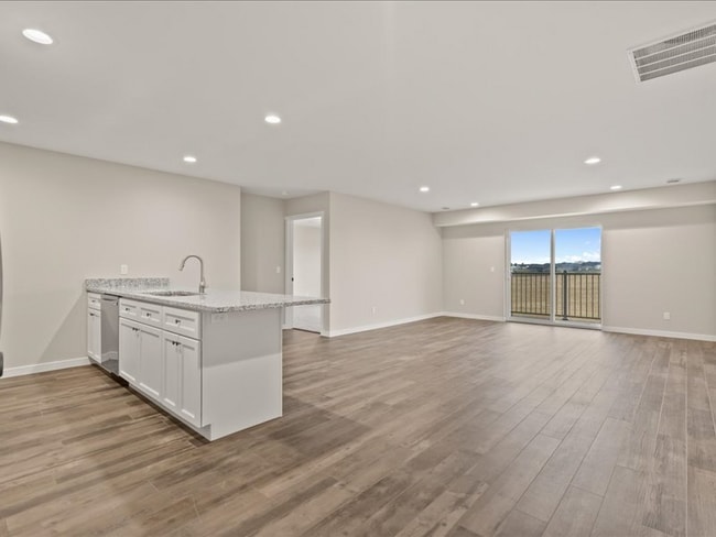 Photo - 7128 Thunder Vly Dr Unidad Apt 6