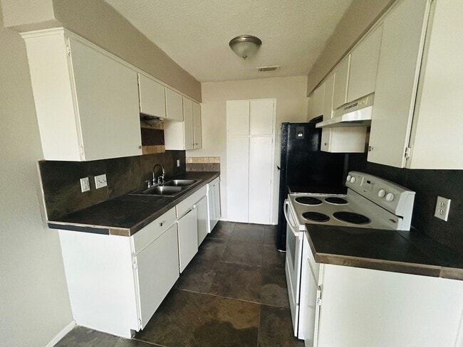 Photo - Creole Apartments Unit 17A