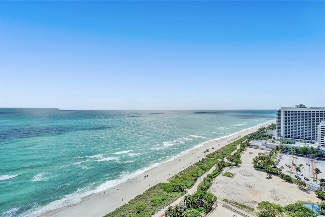 4775 Collins Ave Unit 1200