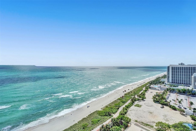 Photo - 4775 Collins Ave Unidad 1200