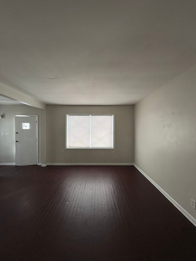 Photo - Three bedroom one bathroom home for rent