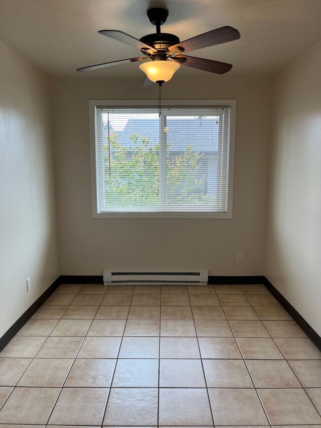 Photo - 1 Bed • 1 Bath Downstairs Unit Unit 3408-35