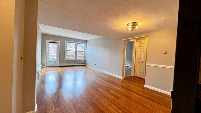 Photo - 40 Nashua St Unidad 5