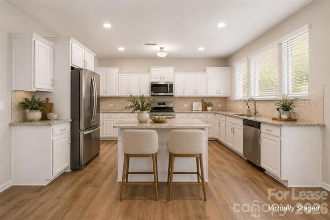 Building Photo - 2120 Katie Alice Cir