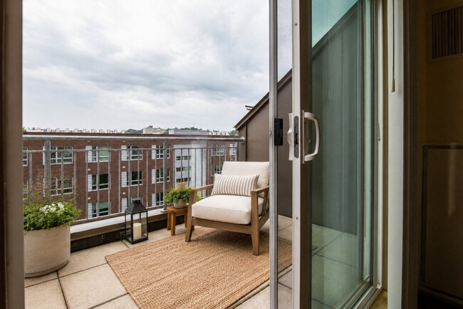 Balcony - Keen's Crossing