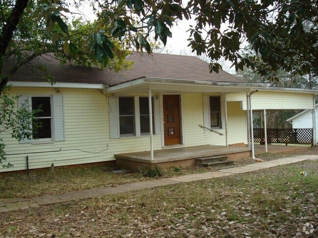 Building Photo - 3304 Forest St Rental