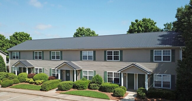 Photo - Spacious 2 Bedroom Townhomes in the Heart ... Unidad 1B