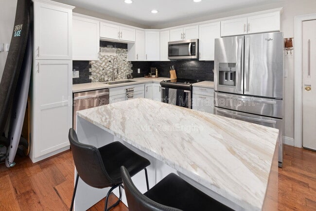 Photo - 500 Cagney Ln Unidad 106