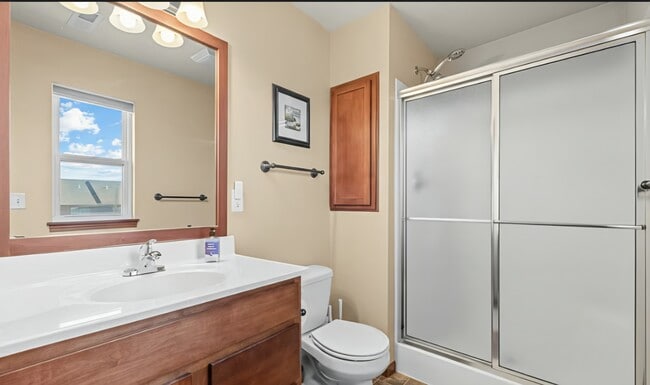 Photo - 1795 Sara Ct