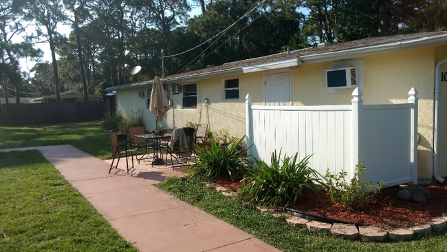 Building Photo - 80-104 N Mango St Rental