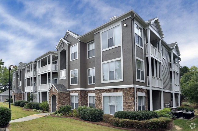 Building Photo - Retreat At Johns Creek Rental