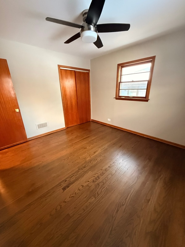 Photo - 5825 Webster St