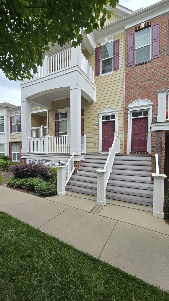 Building Photo - 10321 Sablewood Dr Unit 106 Rental