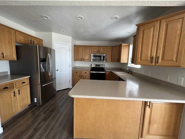 Photo - 7497 Valley Maple Dr