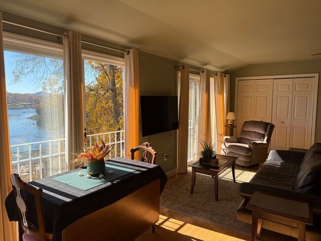 Photo - 282 Snyder Rd Unit 2