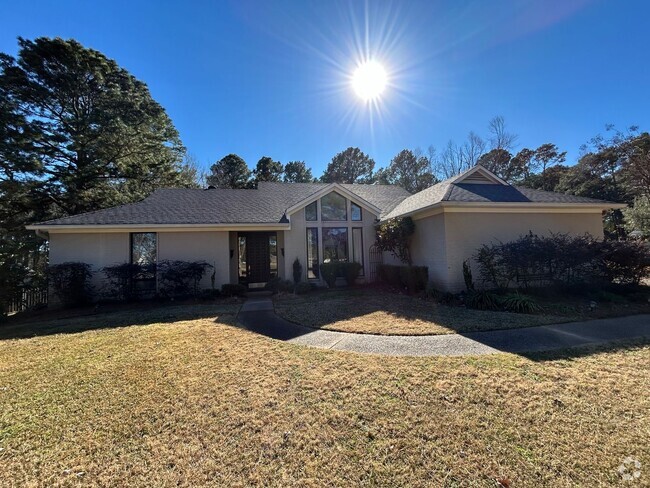 Building Photo - Gorgeous 4 Bedroom home in South Shreveport