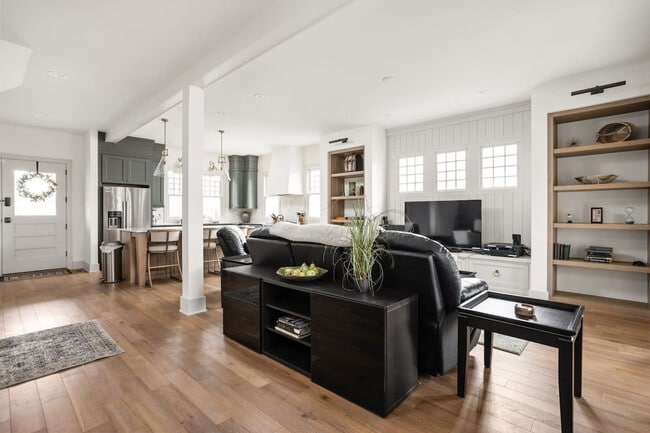 Photo - 2435 N College Ave Unidad ID1303759P