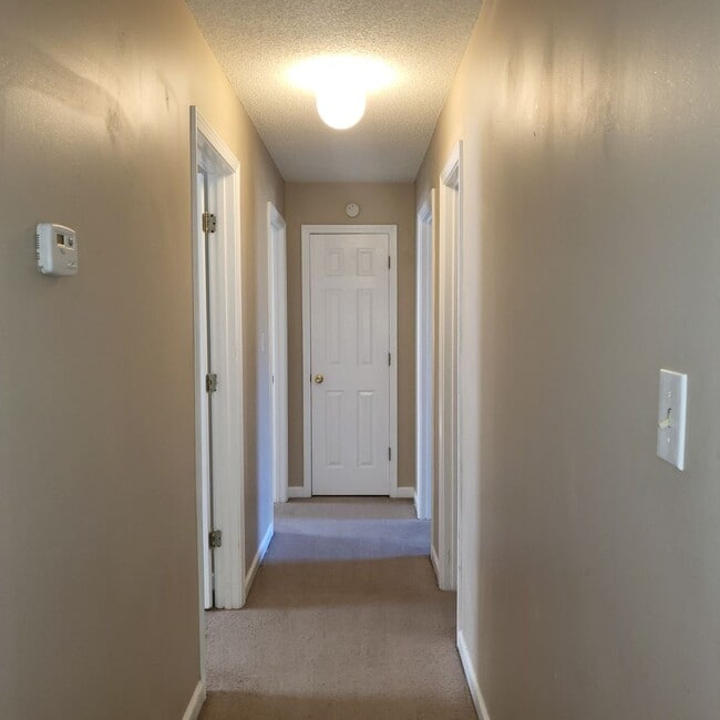 Photo - 723 Macey St