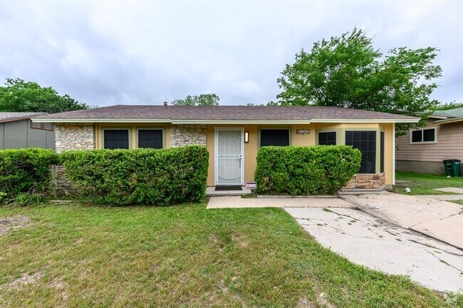 Building Photo - 7103 Howerington Cir Rental
