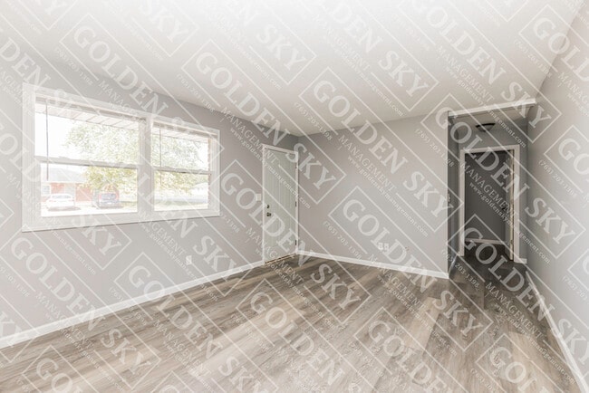 Photo - 114 S Keystone Cir