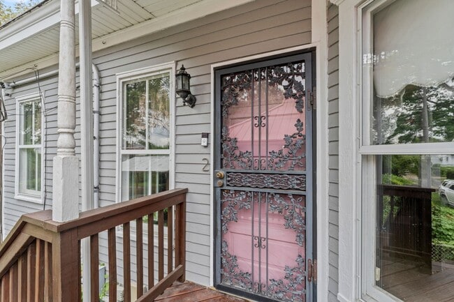 Building Photo - 4206 Southern Pkwy Unit Southern Parkway  2 - LTR