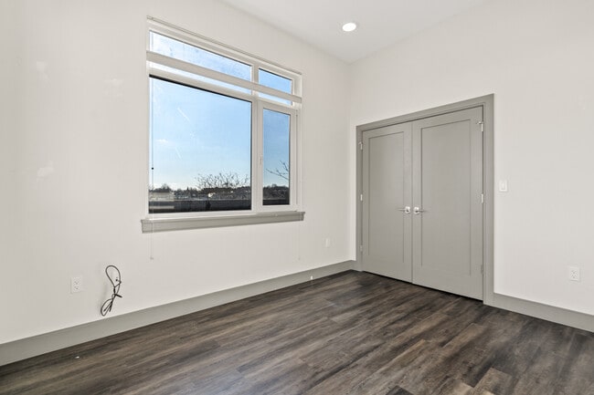 Photo - 400 Mystic Ave Unit #2